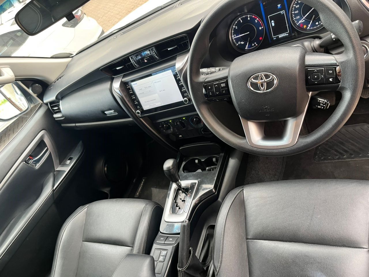 2023 Toyota Fortuner photo 5