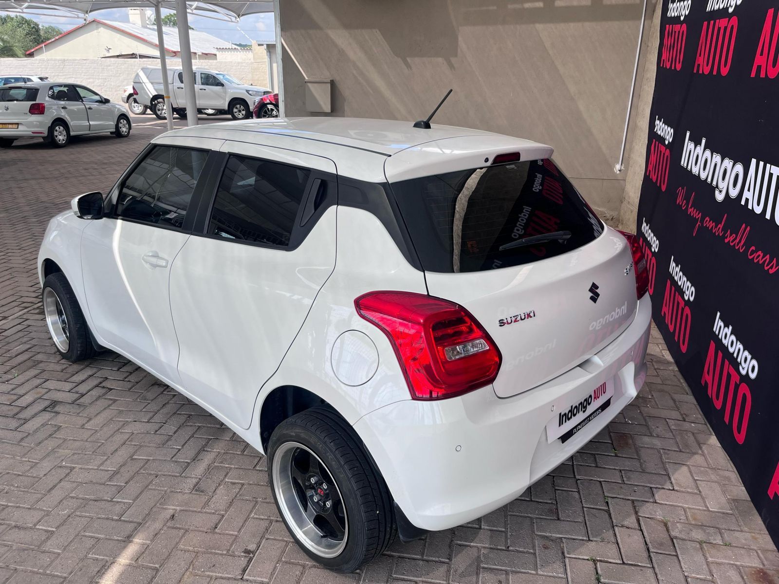 2023 Suzuki Swift photo 4
