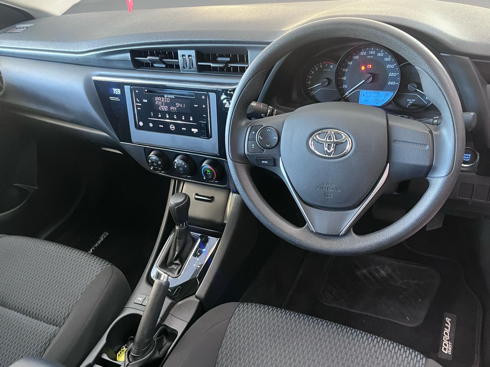 2024 Toyota Corolla photo 5