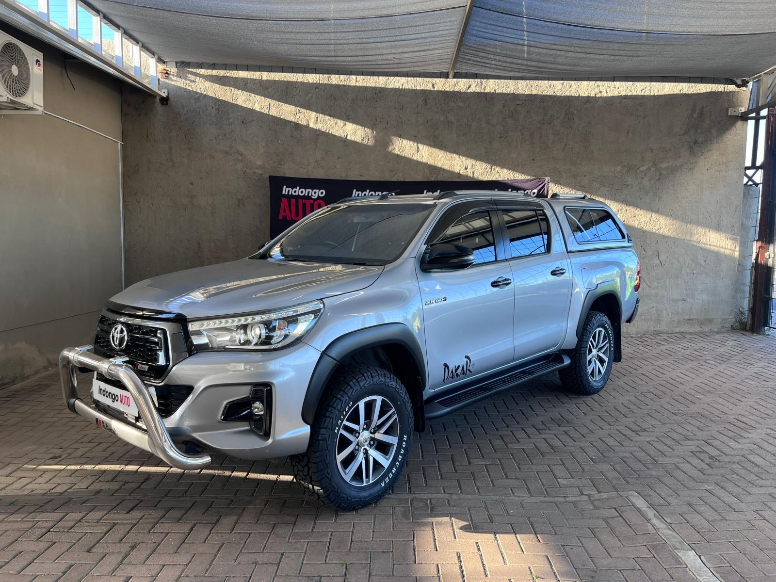 2018 Toyota Hilux photo 2