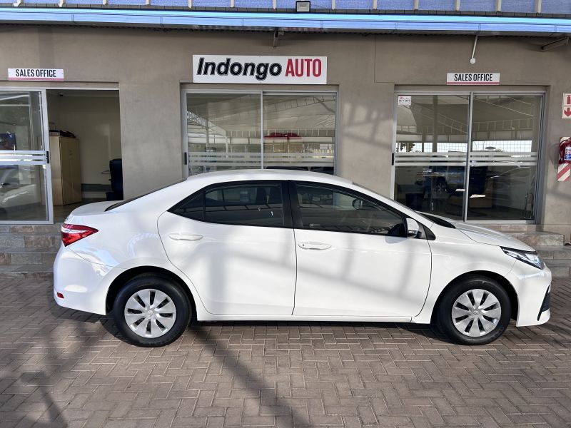 2022 Toyota Corolla photo 2