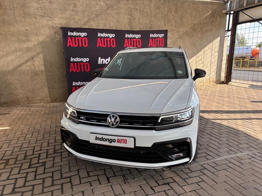 2020 Volkswagen Tiguan photo 2