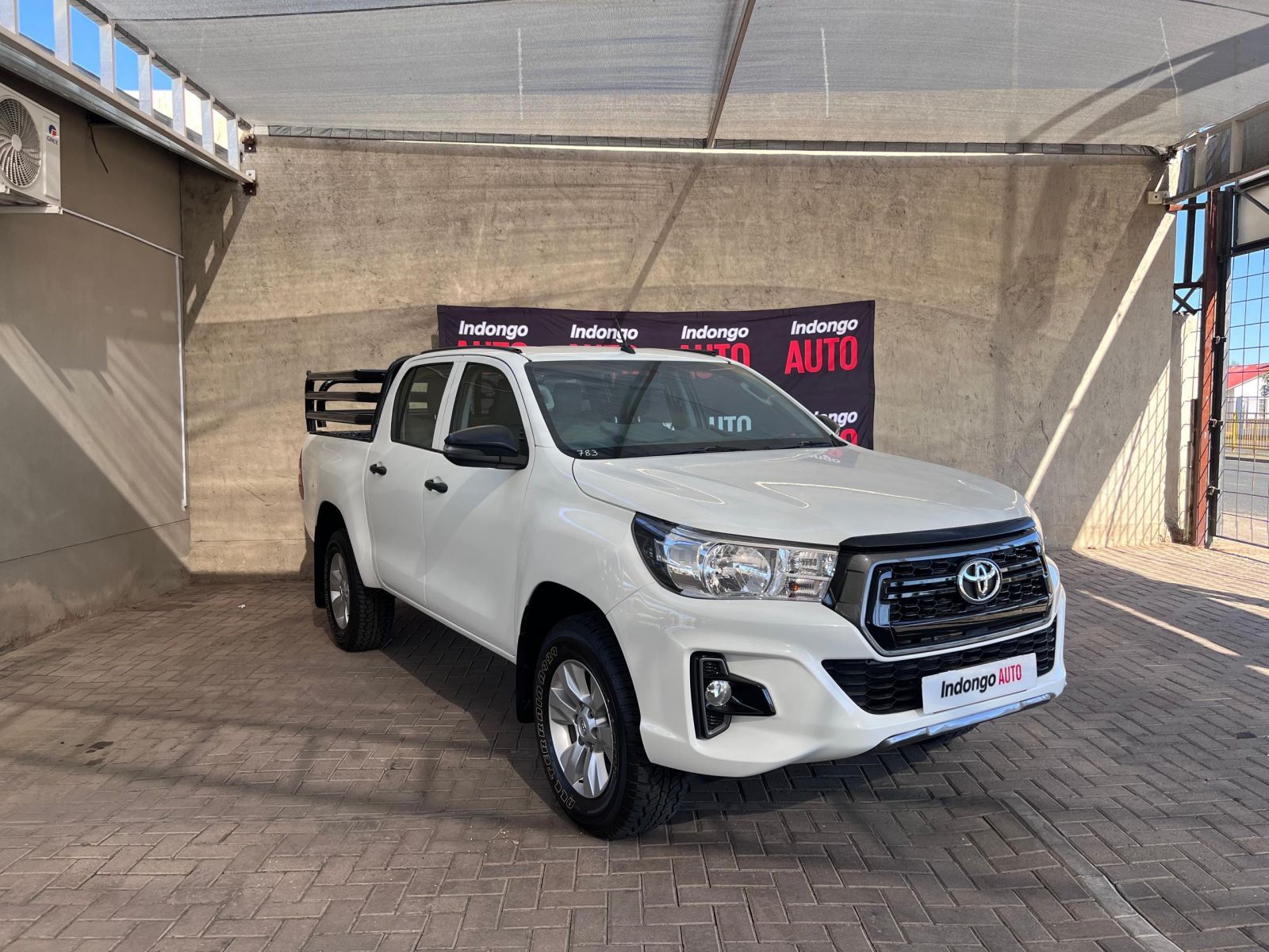 2019 Toyota Hilux photo 1