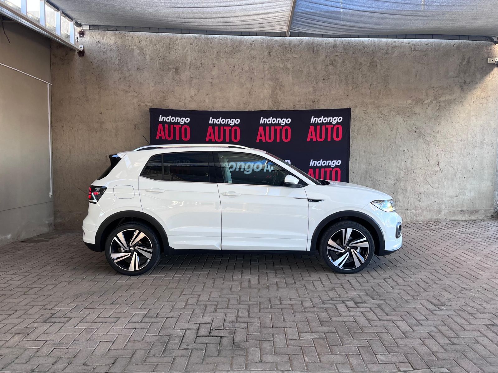 2021 Volkswagen T-Cross photo 3