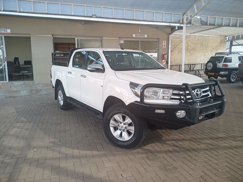 2016 Toyota Hilux photo 1