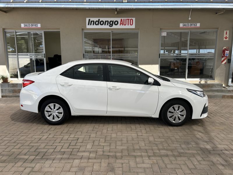 2022 Toyota Corolla photo 2