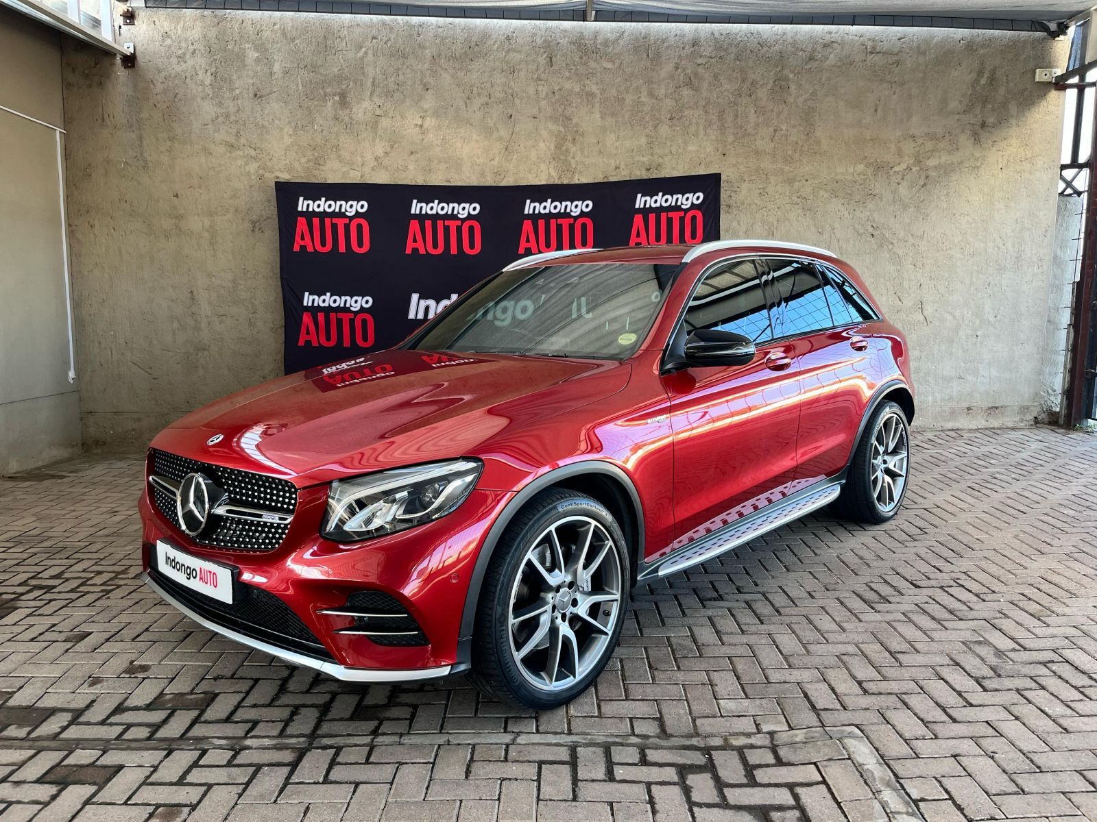 2017 Mercedes-Benz GLC photo 2