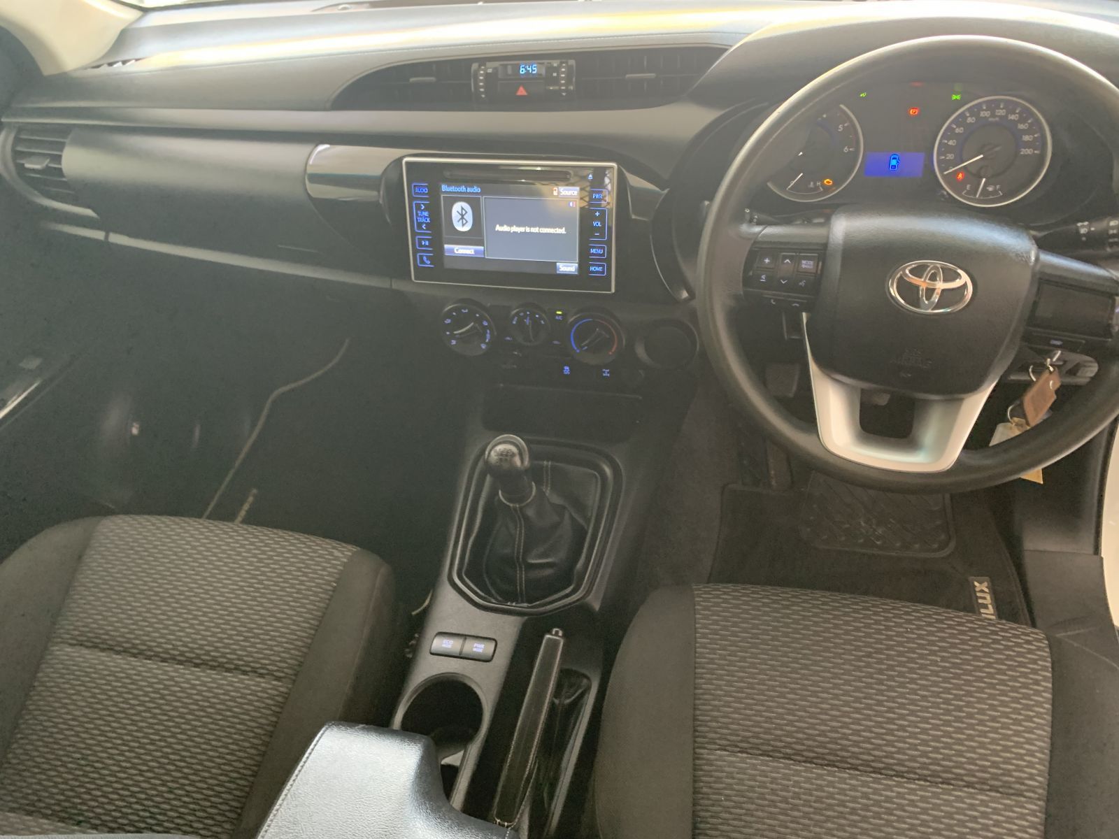 2019 Toyota Hilux photo 9