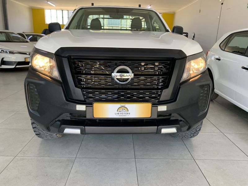 2023 Nissan Navara photo 2