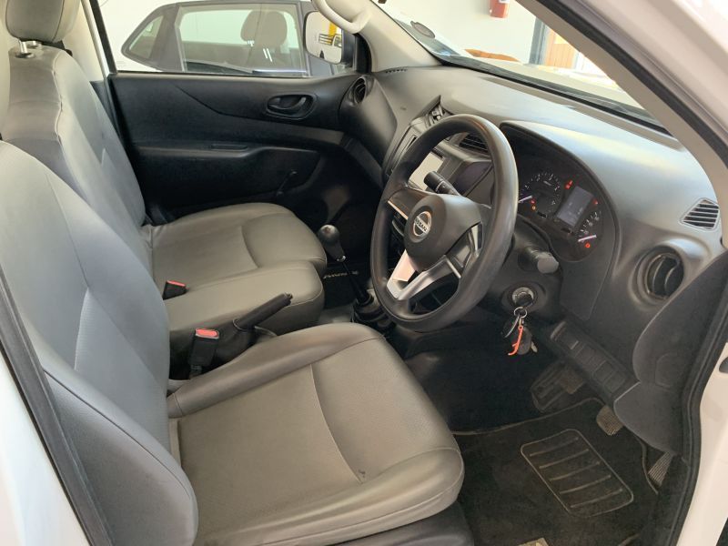 2023 Nissan Navara photo 6