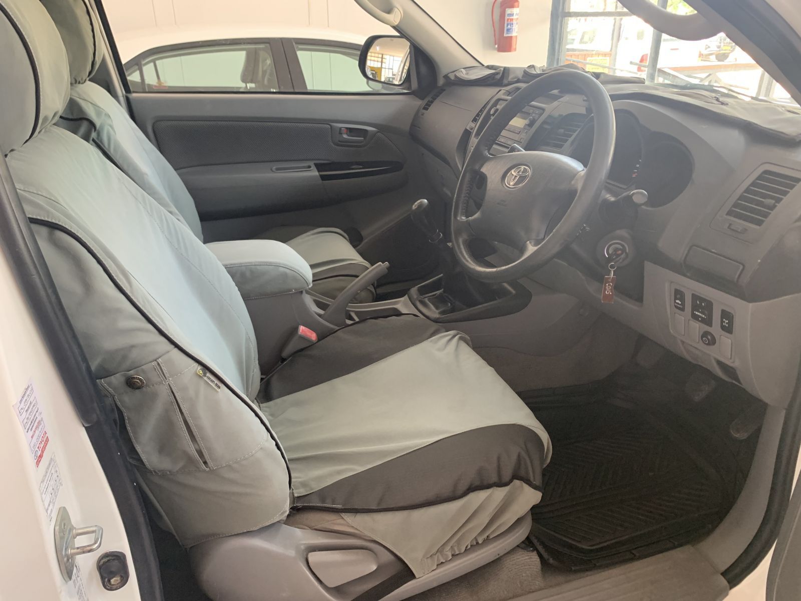 2011 Toyota Hilux photo 7