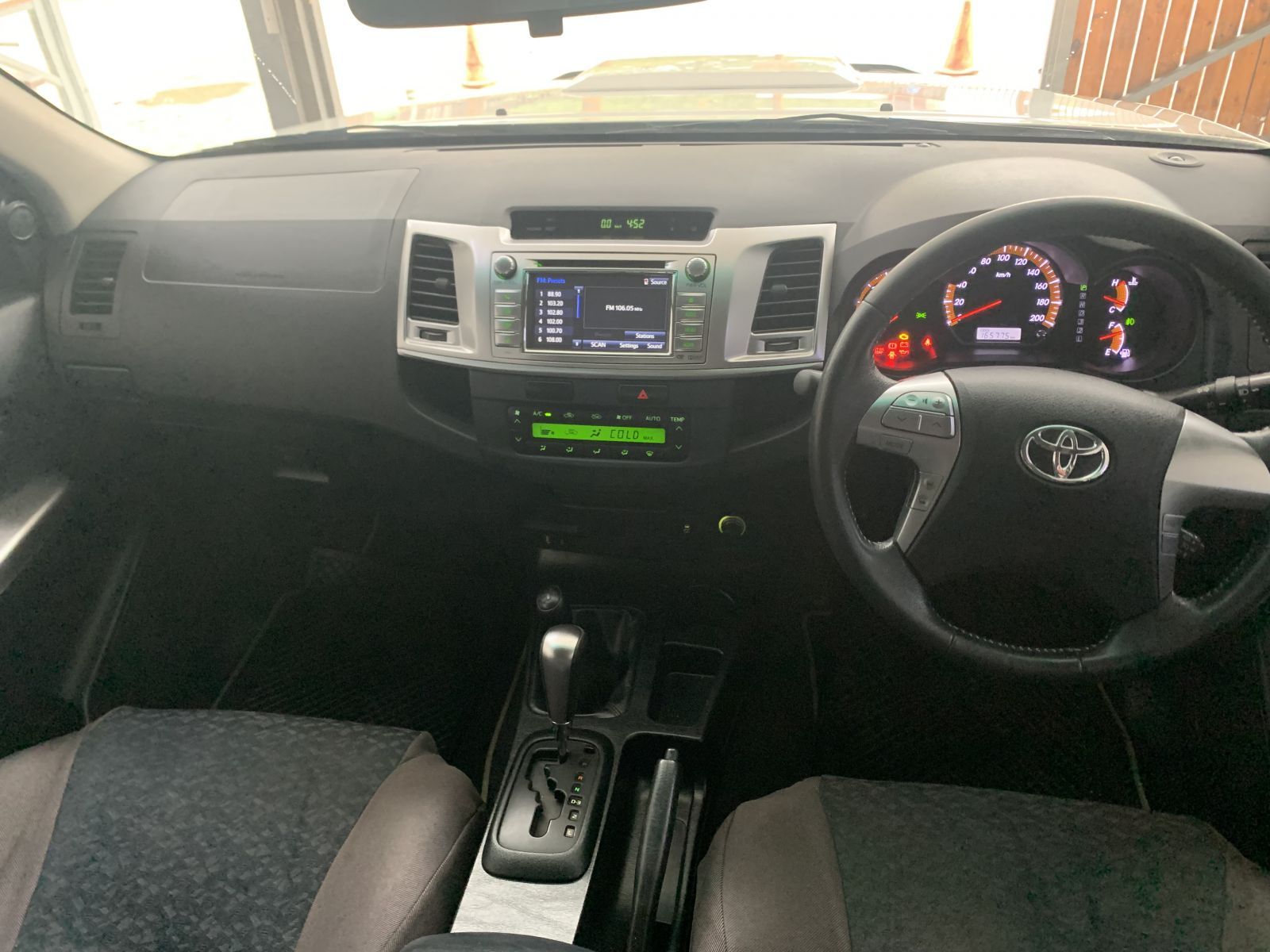 2016 Toyota Hilux photo 8