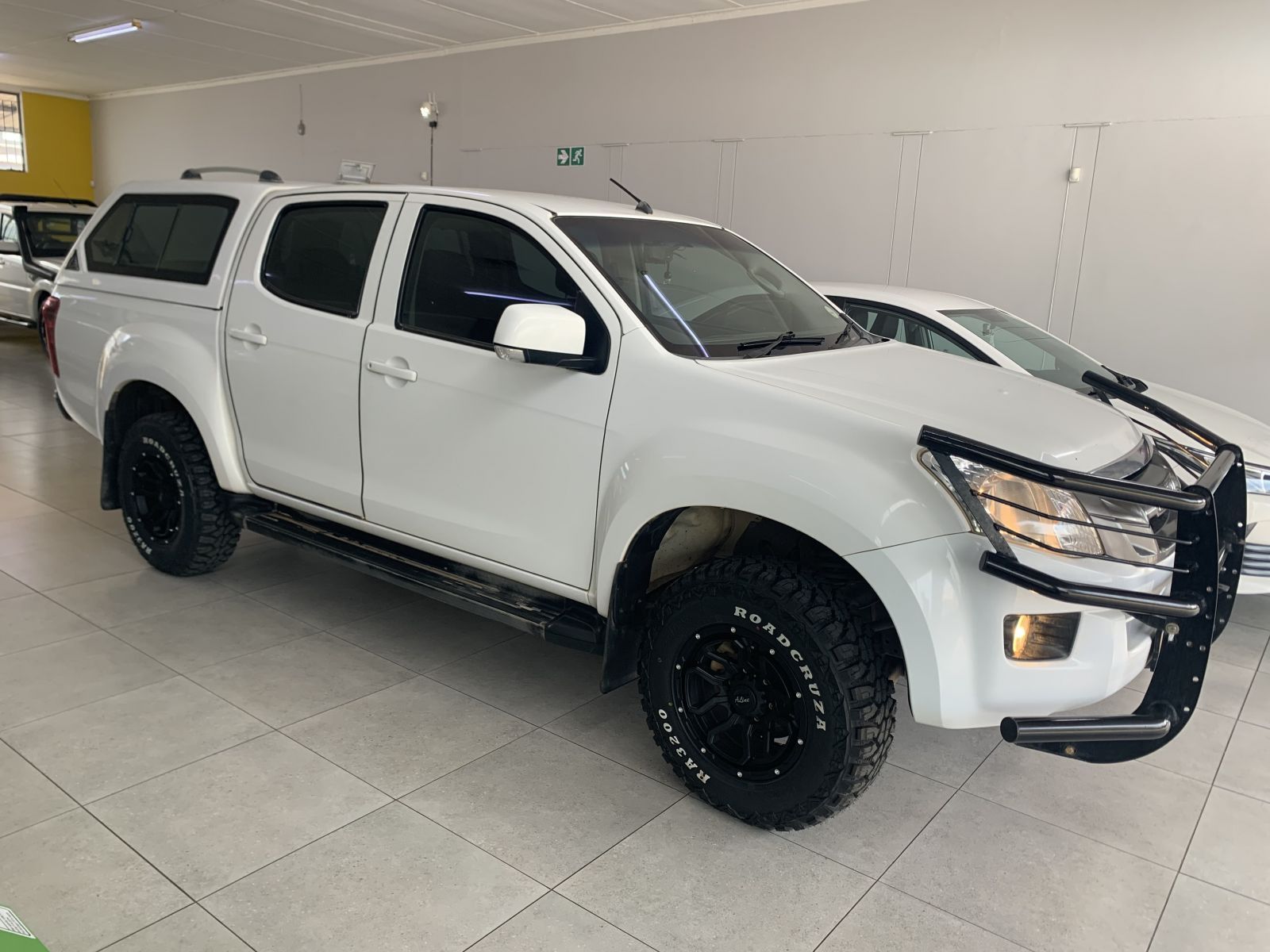 2016 Isuzu KB Series photo 1