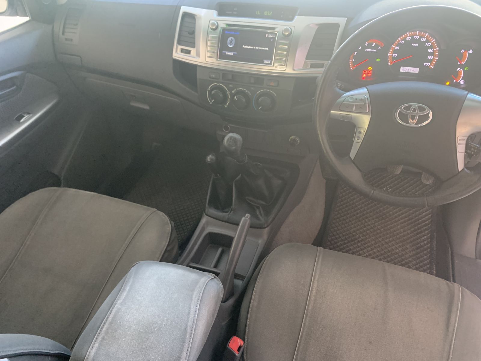 2014 Toyota Hilux photo 6