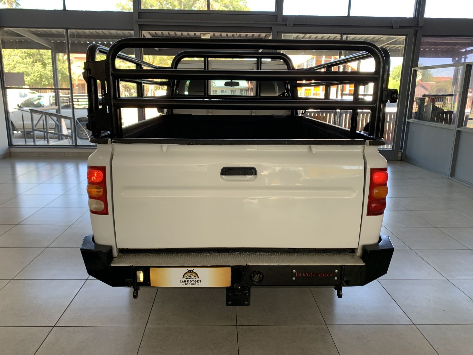 2019 Mahindra S6 photo 4