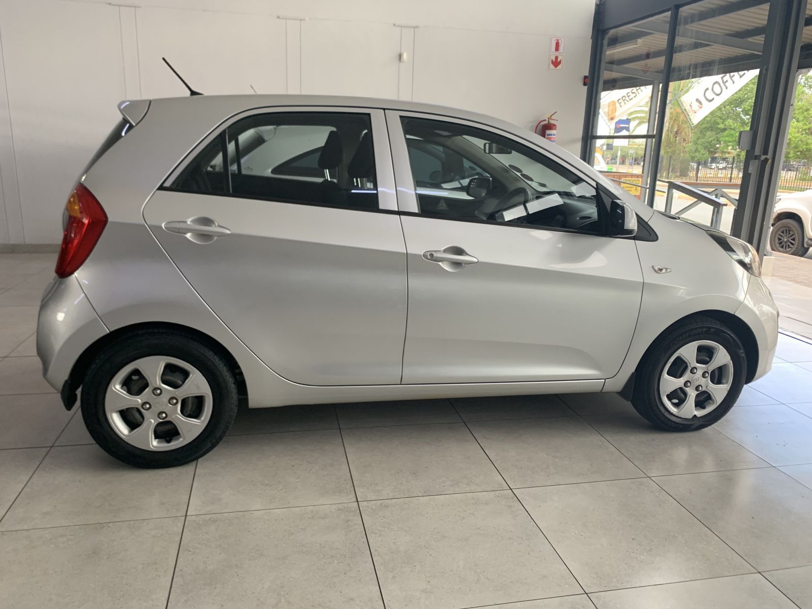 2012 Kia Picanto photo 2