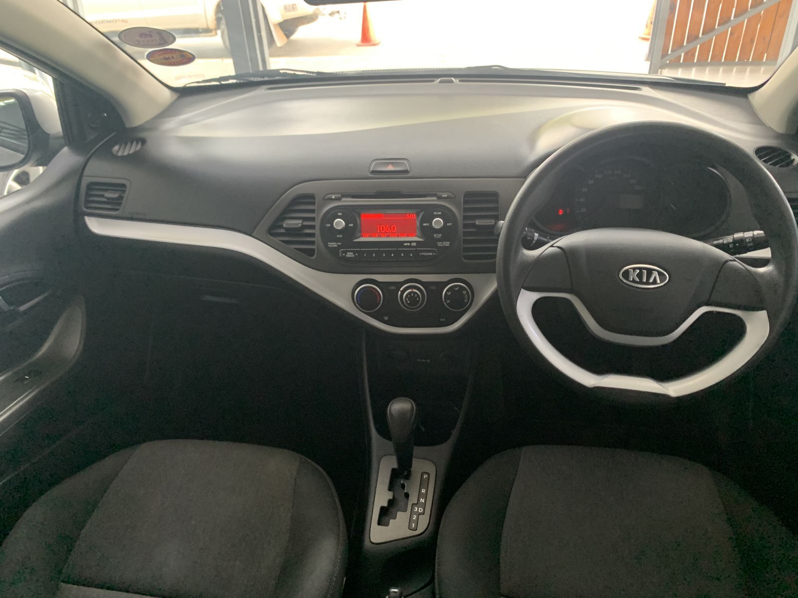 2012 Kia Picanto photo 6