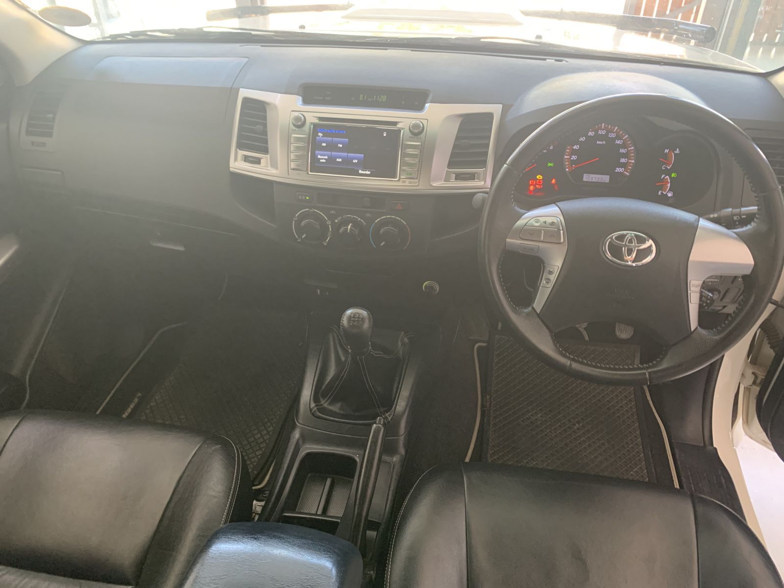 2015 Toyota Hilux photo 7
