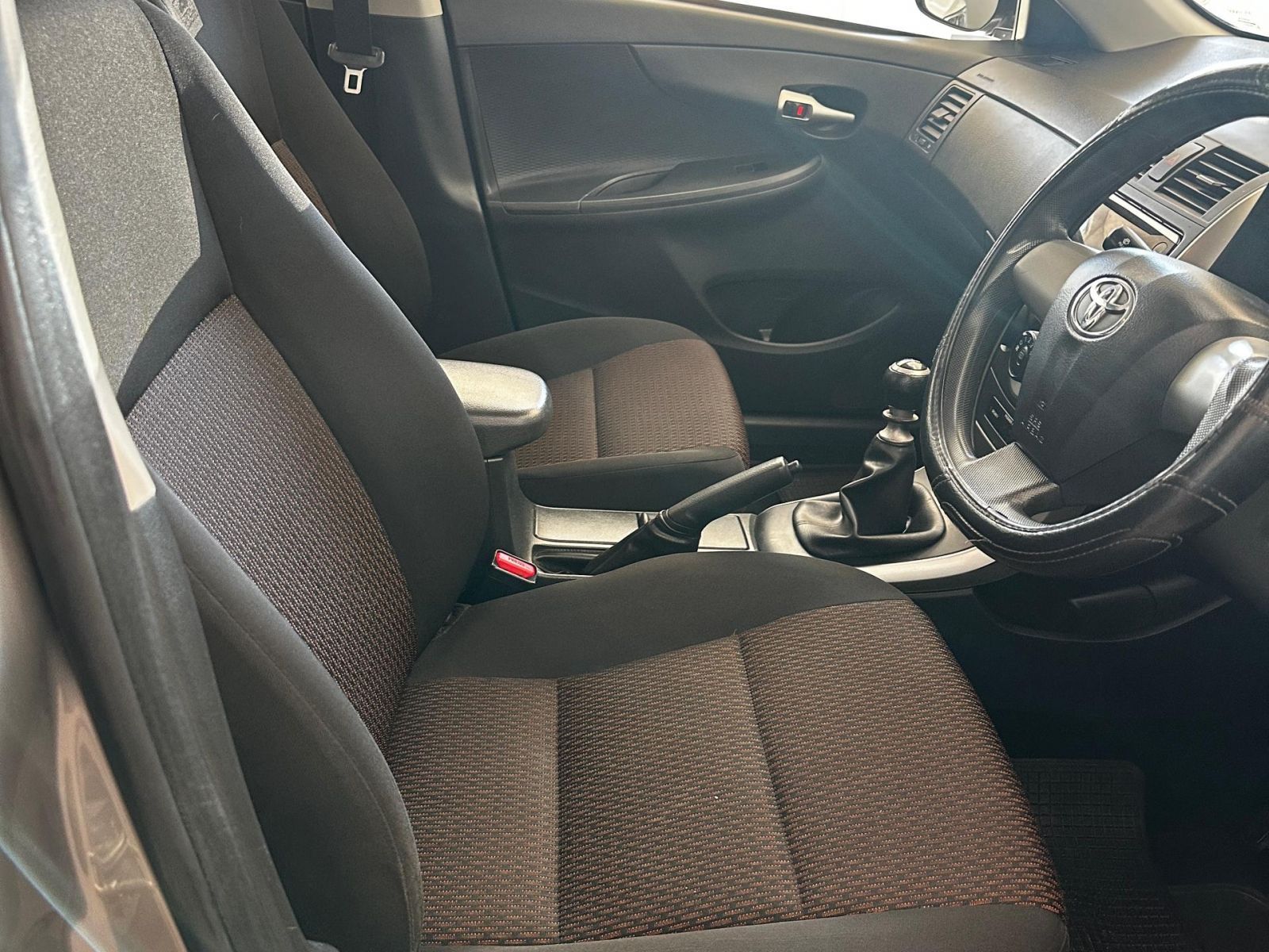 2019 Toyota Corolla photo 6