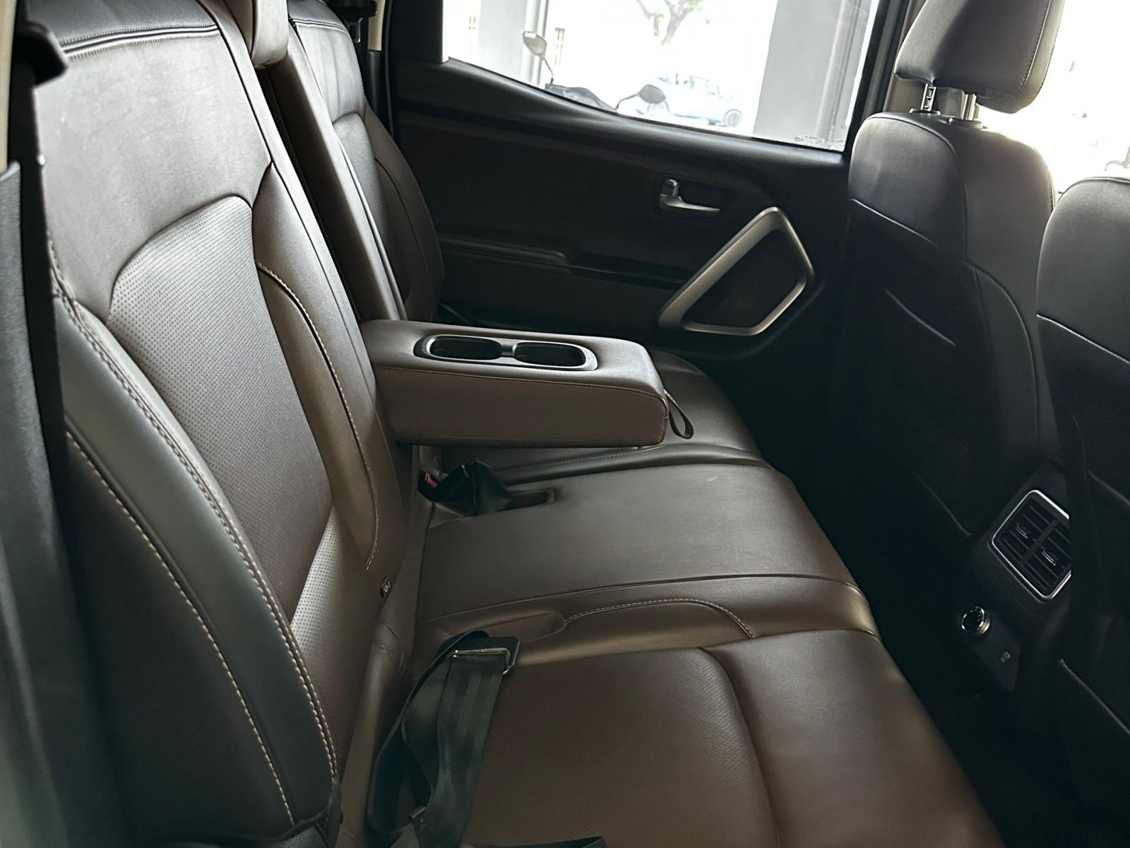 2023 Mahindra Scorpio photo 5
