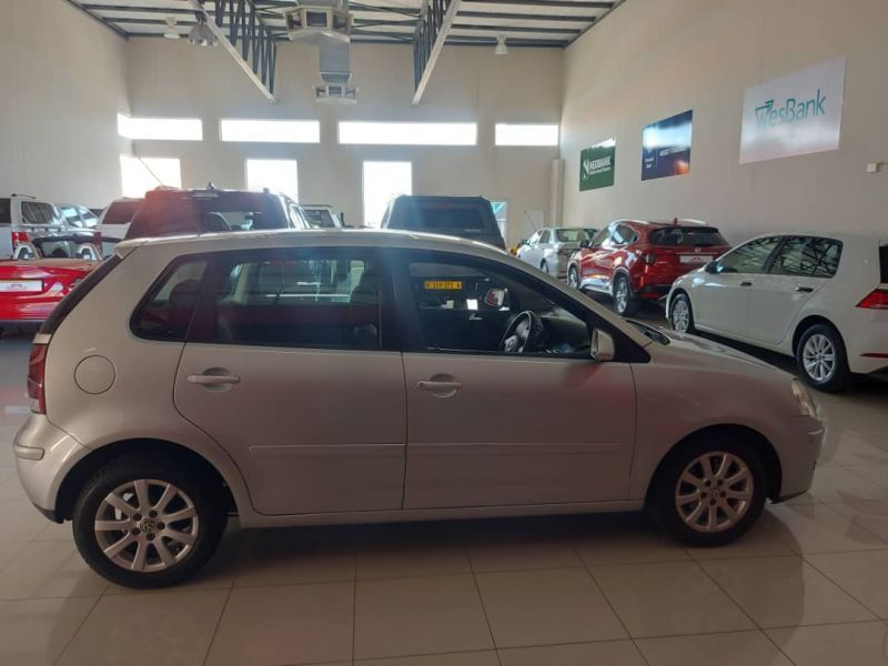 2009 Volkswagen Polo photo 2