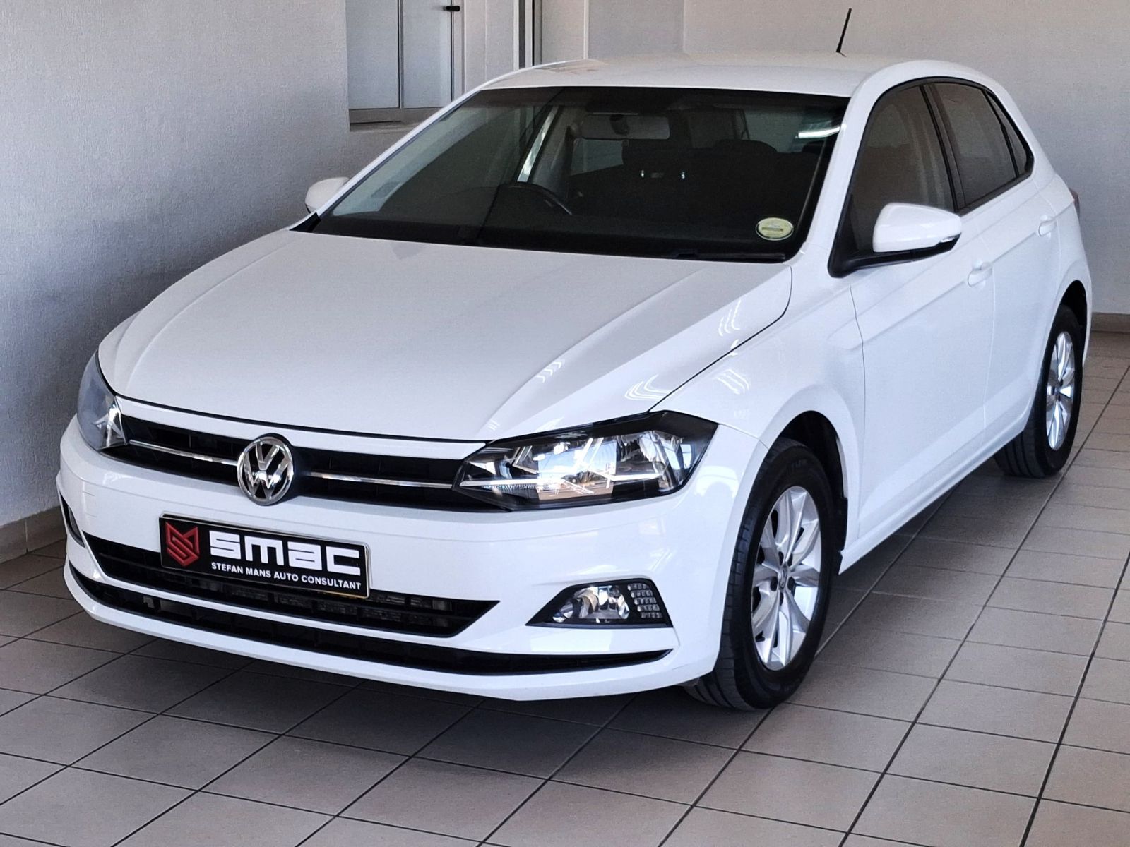 2020 Volkswagen Polo photo 1