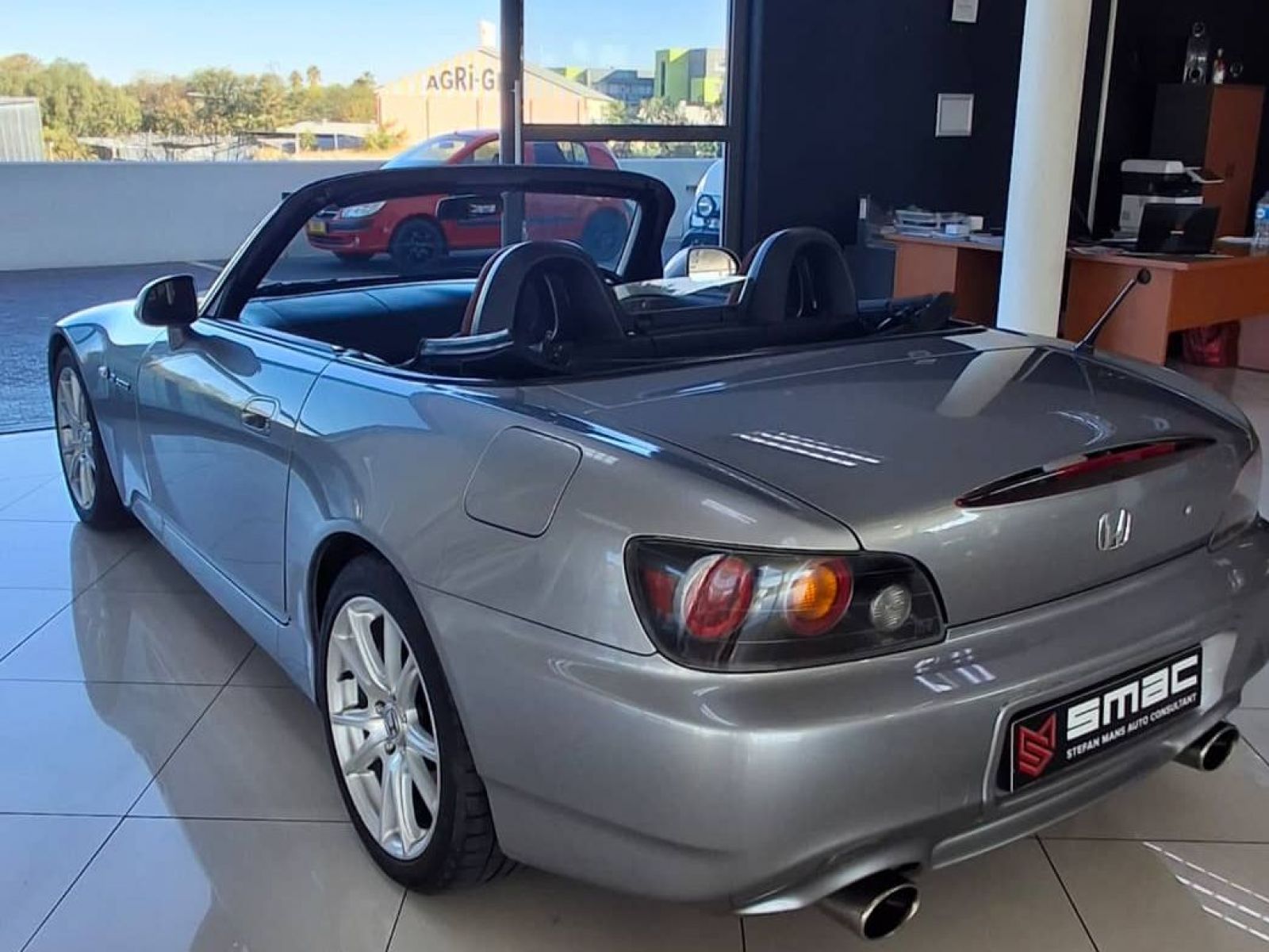2004 Honda S2000 photo 4