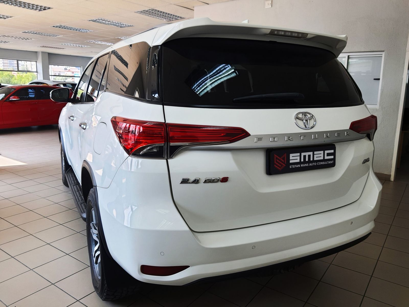 2022 Toyota Fortuner photo 4
