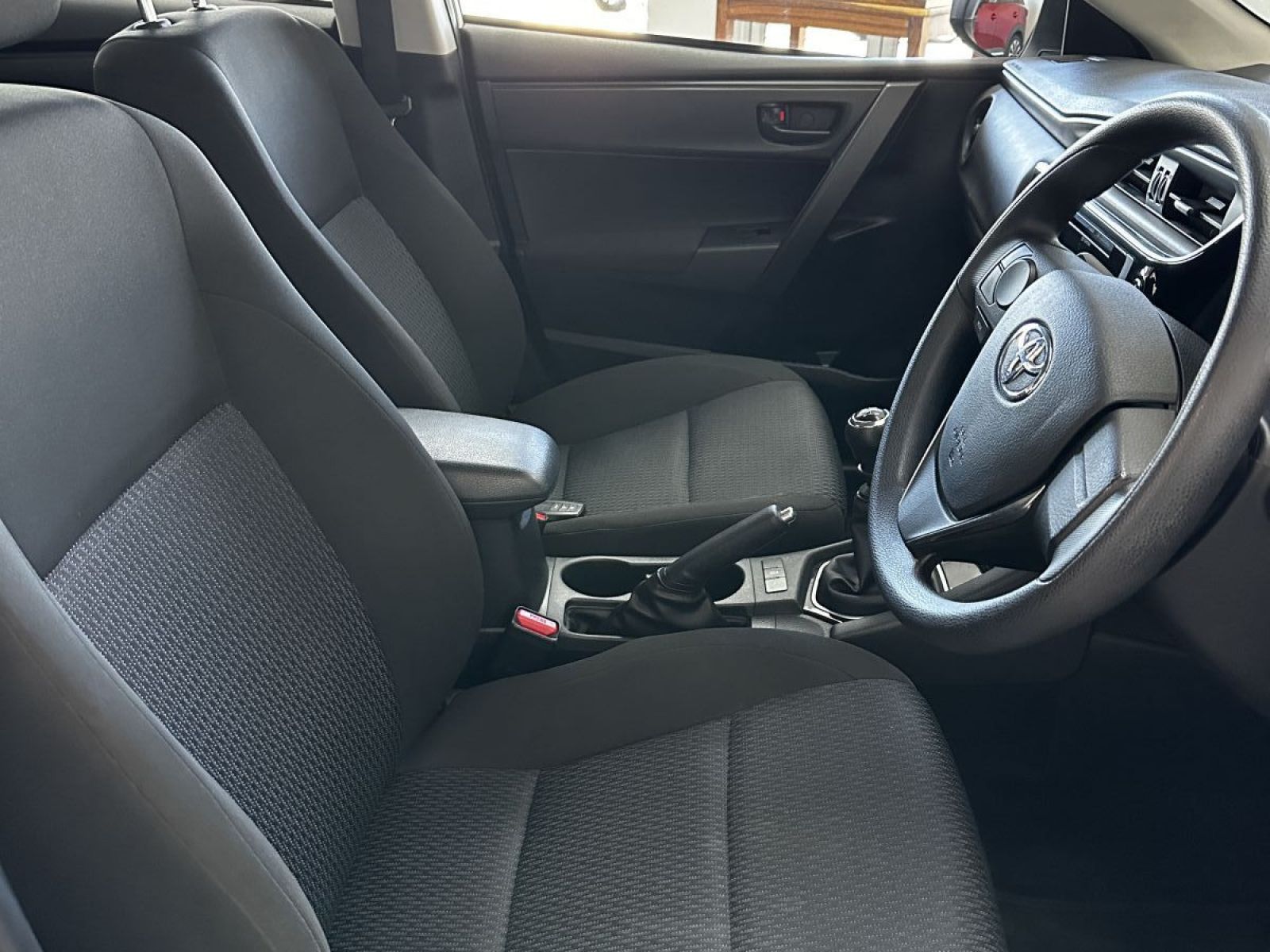 2022 Toyota Corolla photo 6