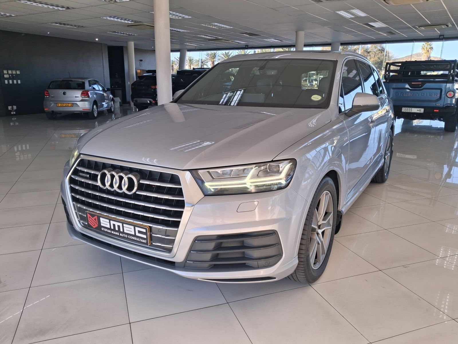 2016 Audi Q7 photo 1