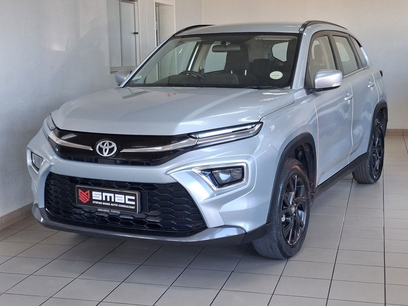 2024 Toyota Urban Cruiser photo 1