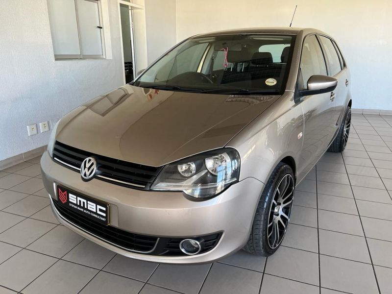 2015 Volkswagen Polo photo 1