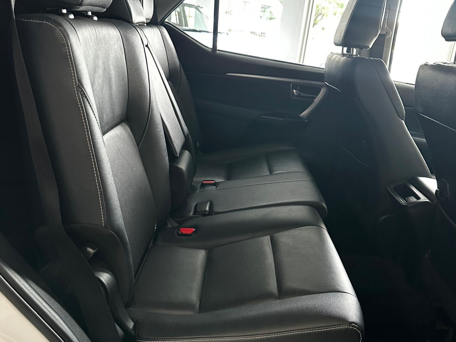 2024 Toyota Fortuner photo 5