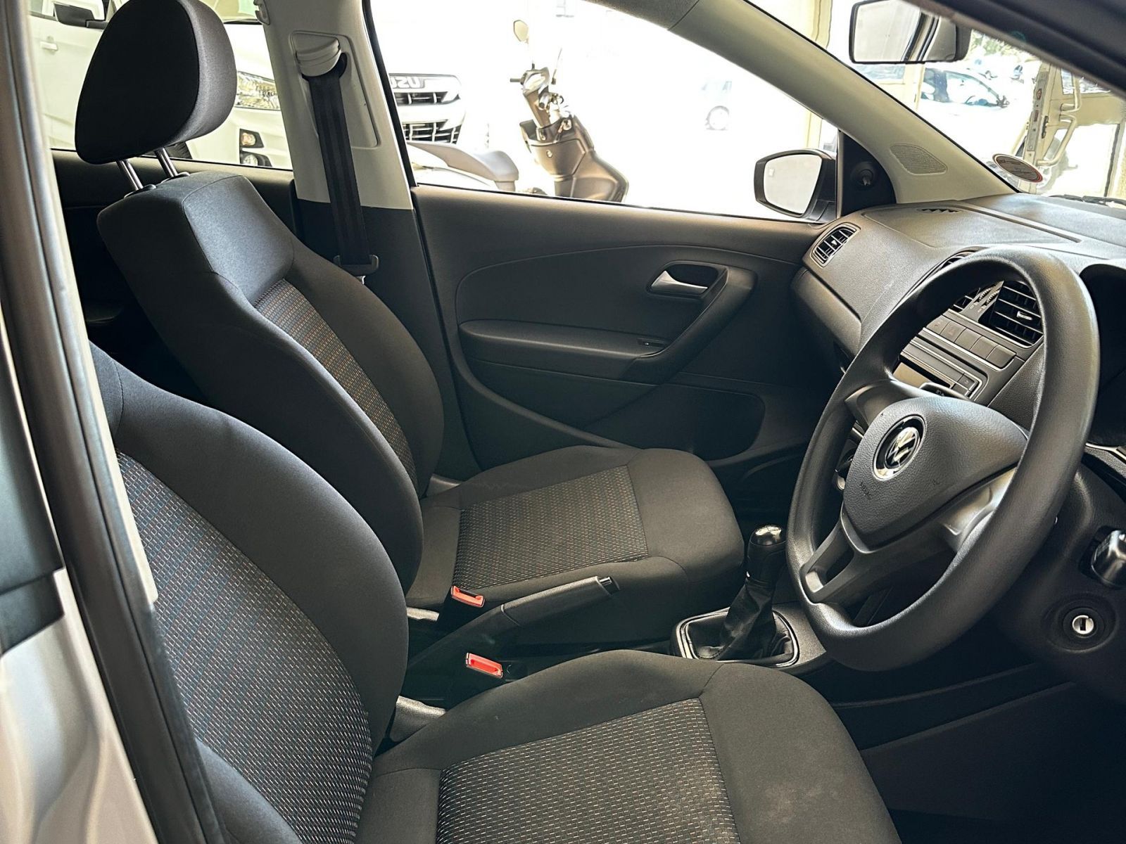 2024 Volkswagen Polo Vivo photo 6
