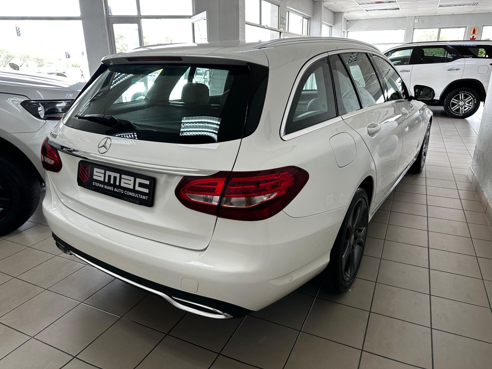 2015 Mercedes-Benz C Class photo 3