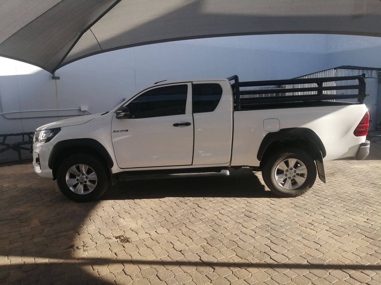2019 Toyota Hilux photo 1