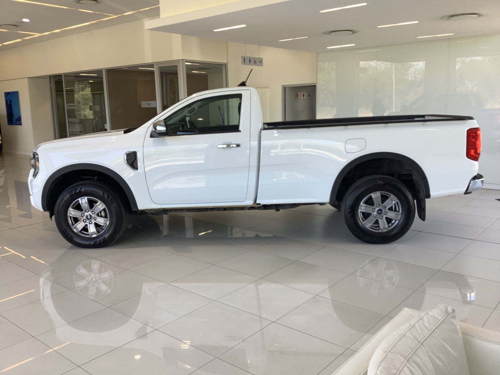 2025 Ford Ranger photo 1