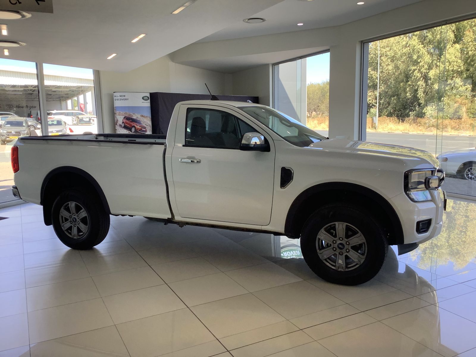 2025 Ford Ranger photo 2