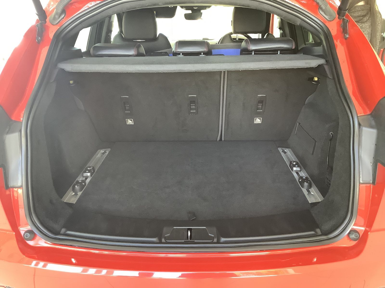 2018 Jaguar E-Pace photo 6