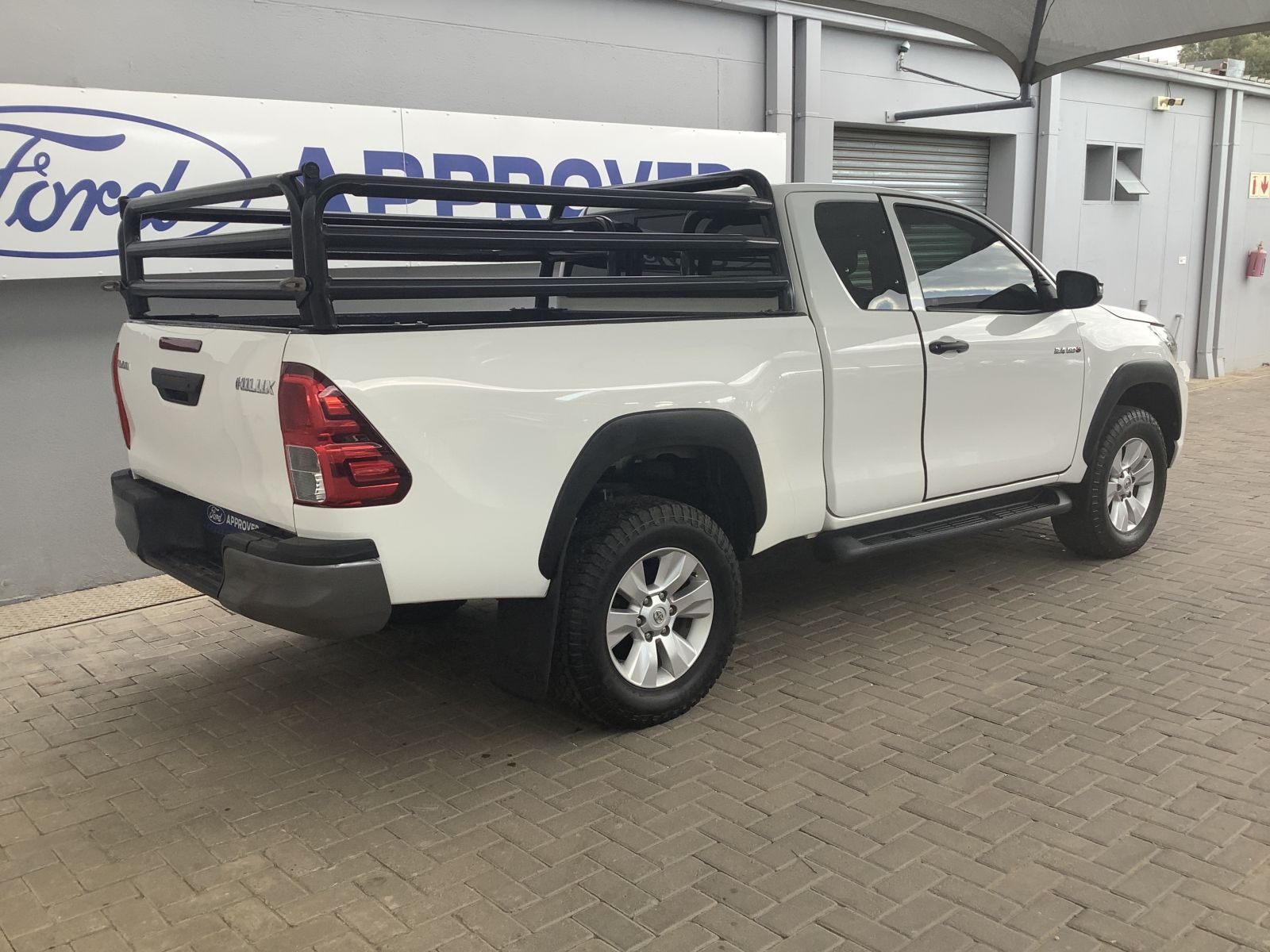 2019 Toyota Hilux photo 4