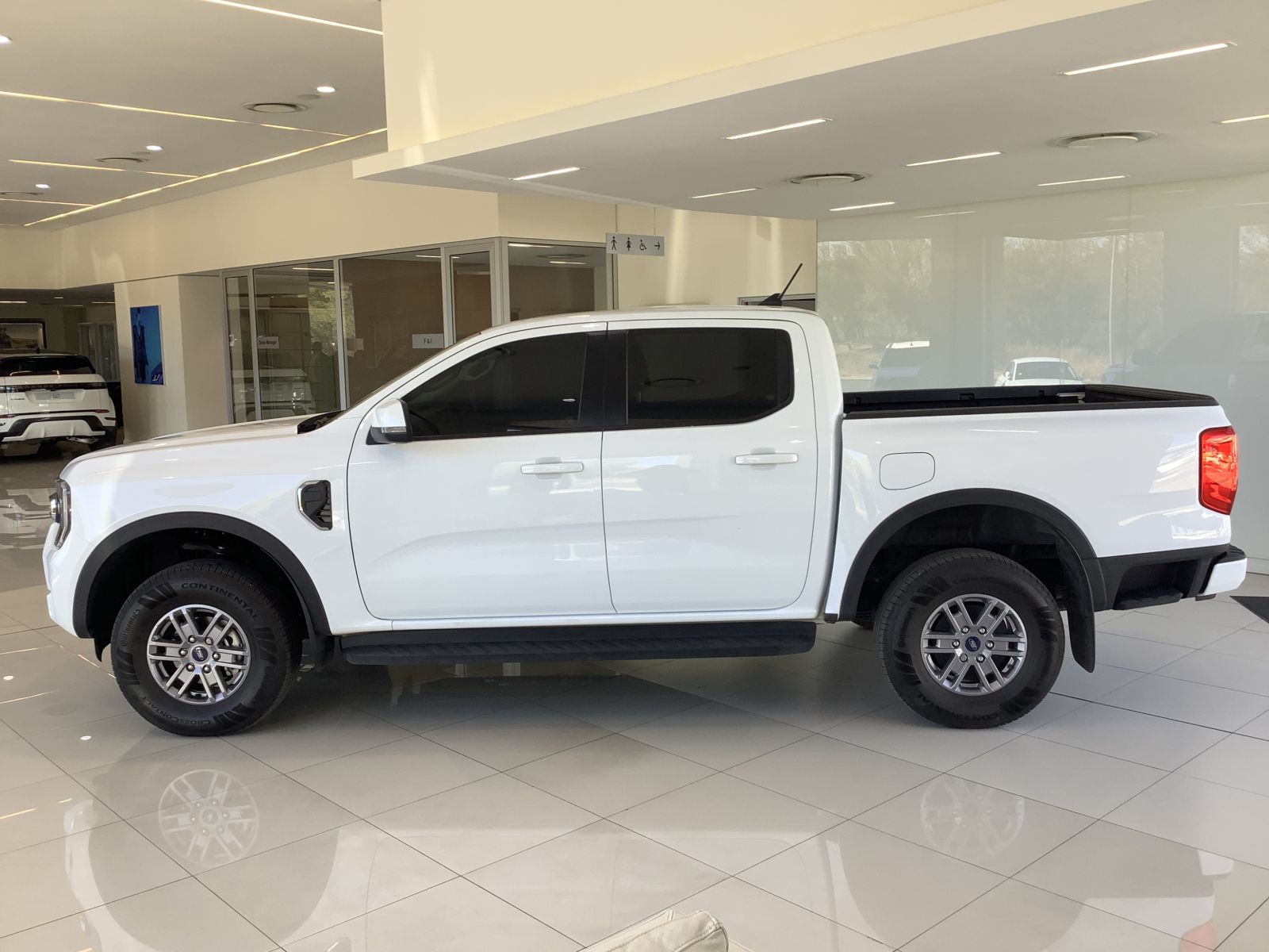 2025 Ford Ranger photo 1