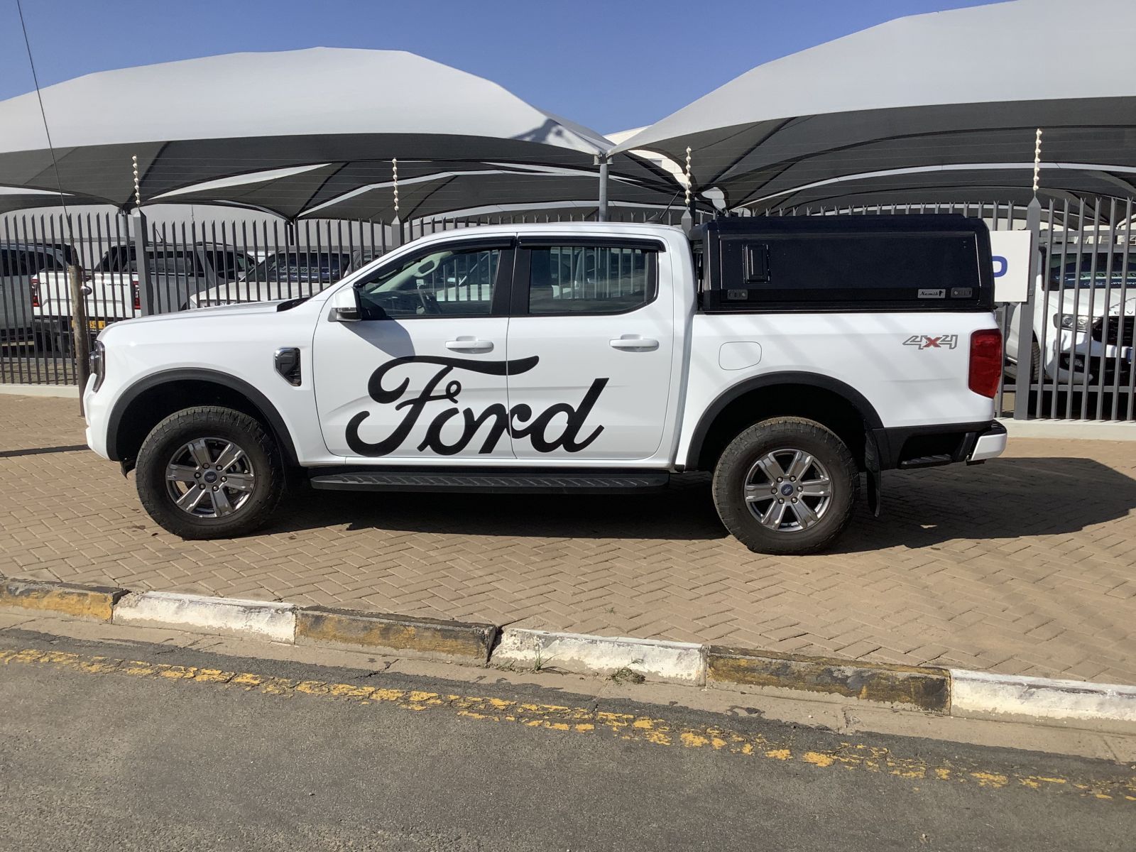 2025 Ford Ranger photo 1