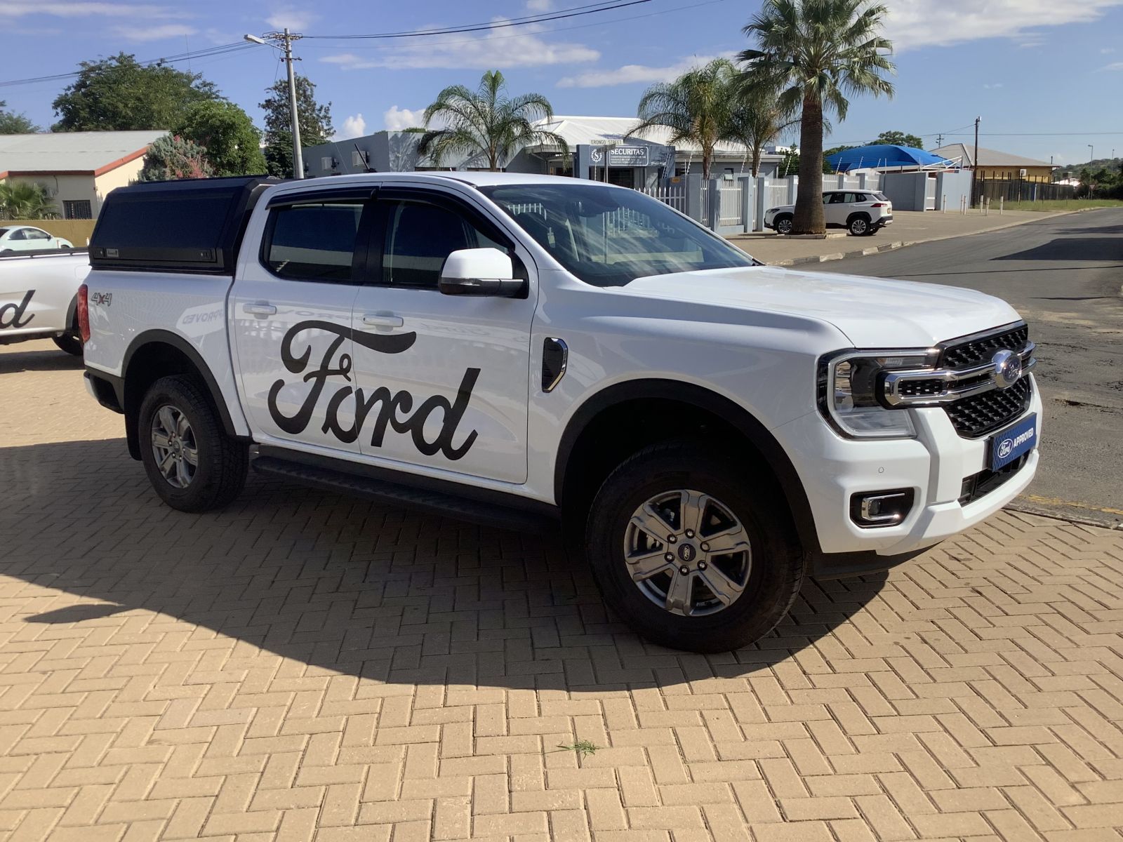 2025 Ford Ranger photo 3