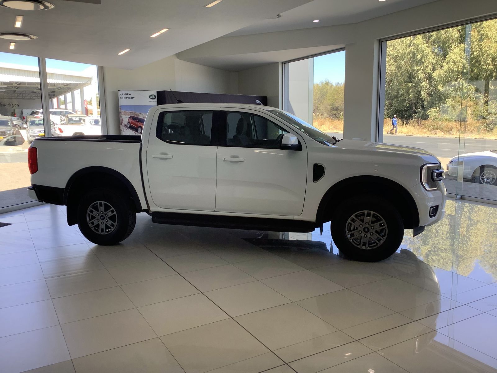 2025 Ford Ranger photo 2