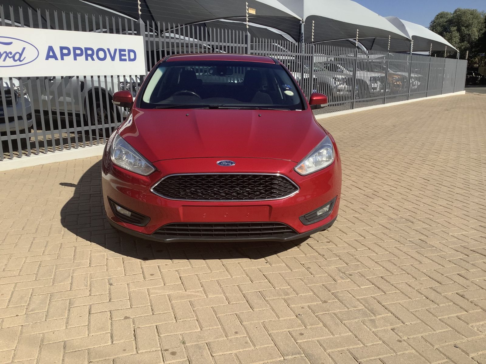 2016 Ford Focus photo 3