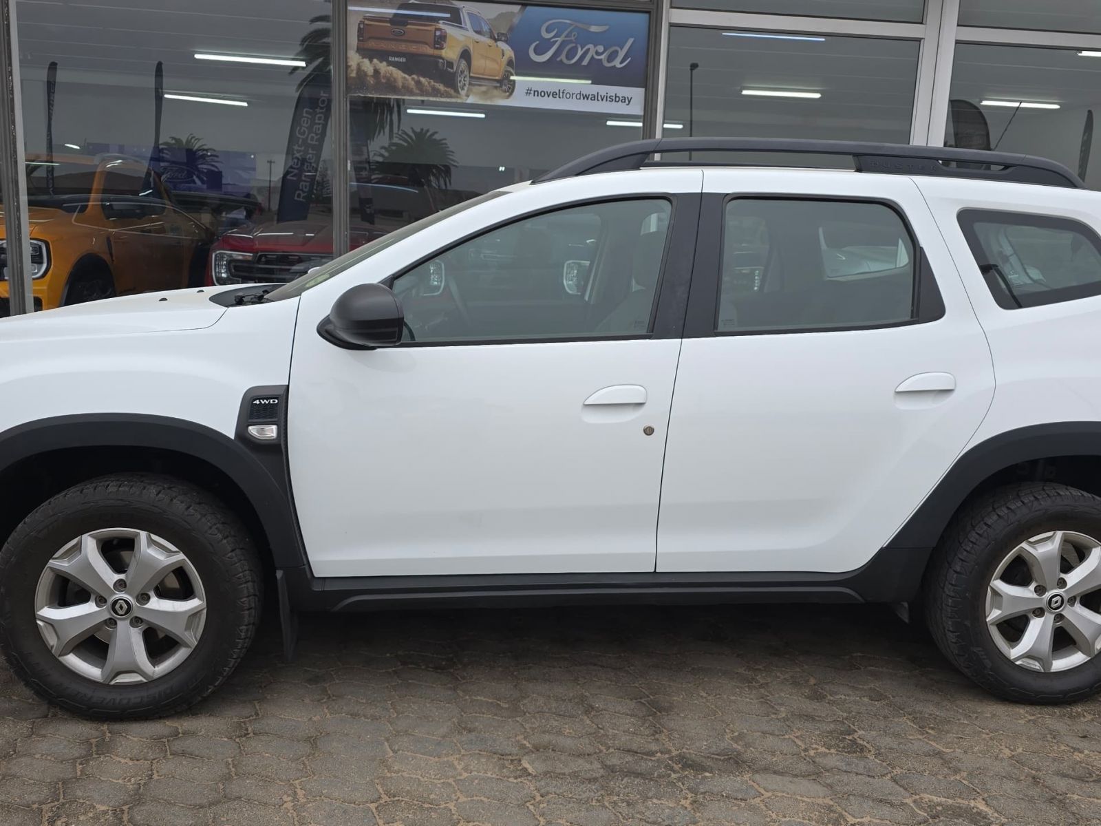 2020 Renault Duster photo 3