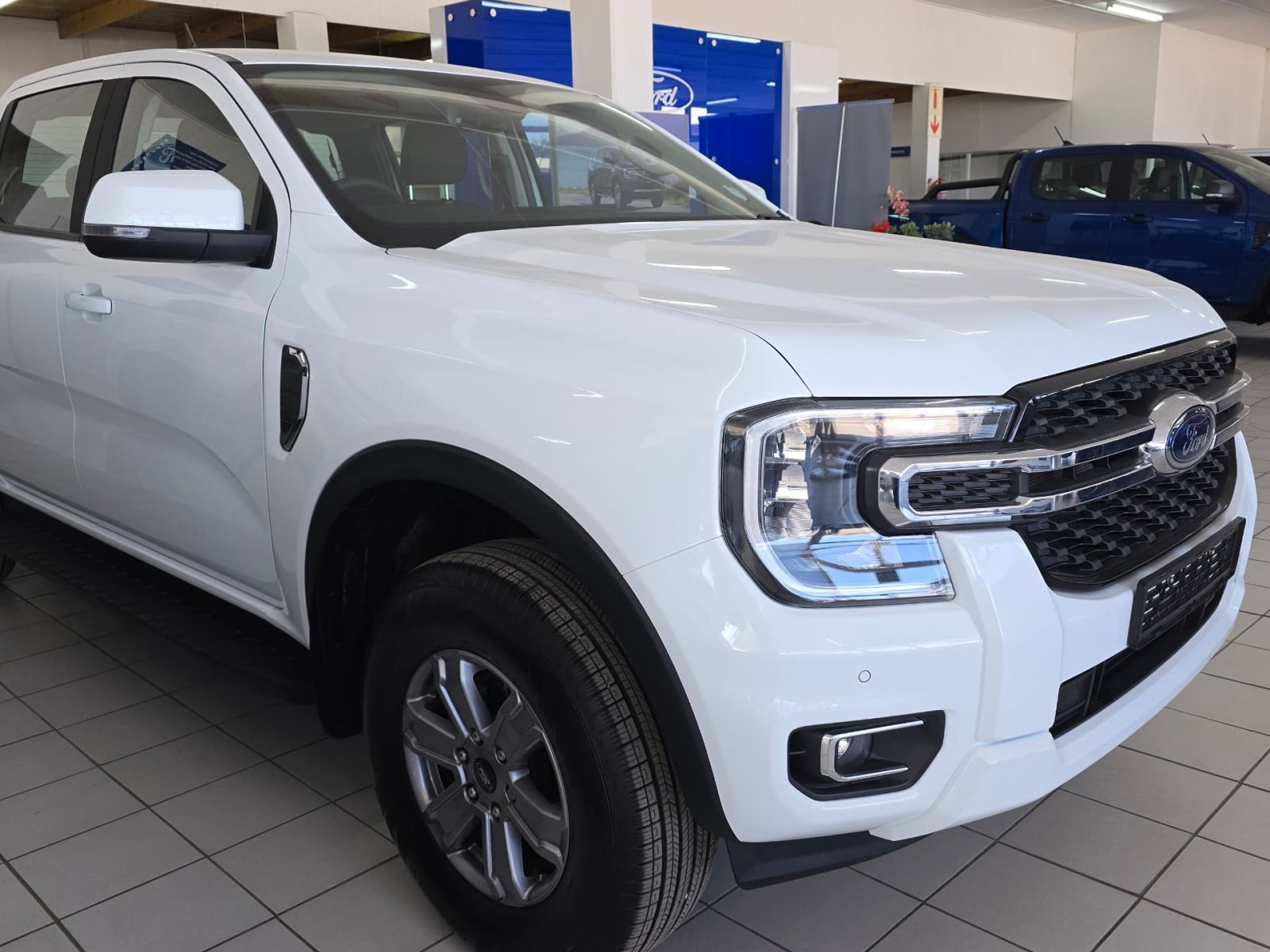 2025 Ford Ranger photo 2