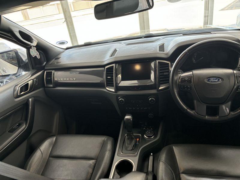 2016 Ford Everest photo 5
