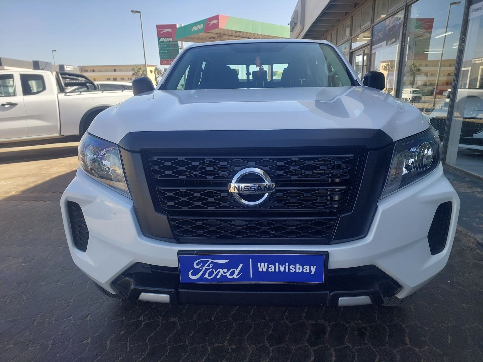 2024 Nissan Navara photo 2