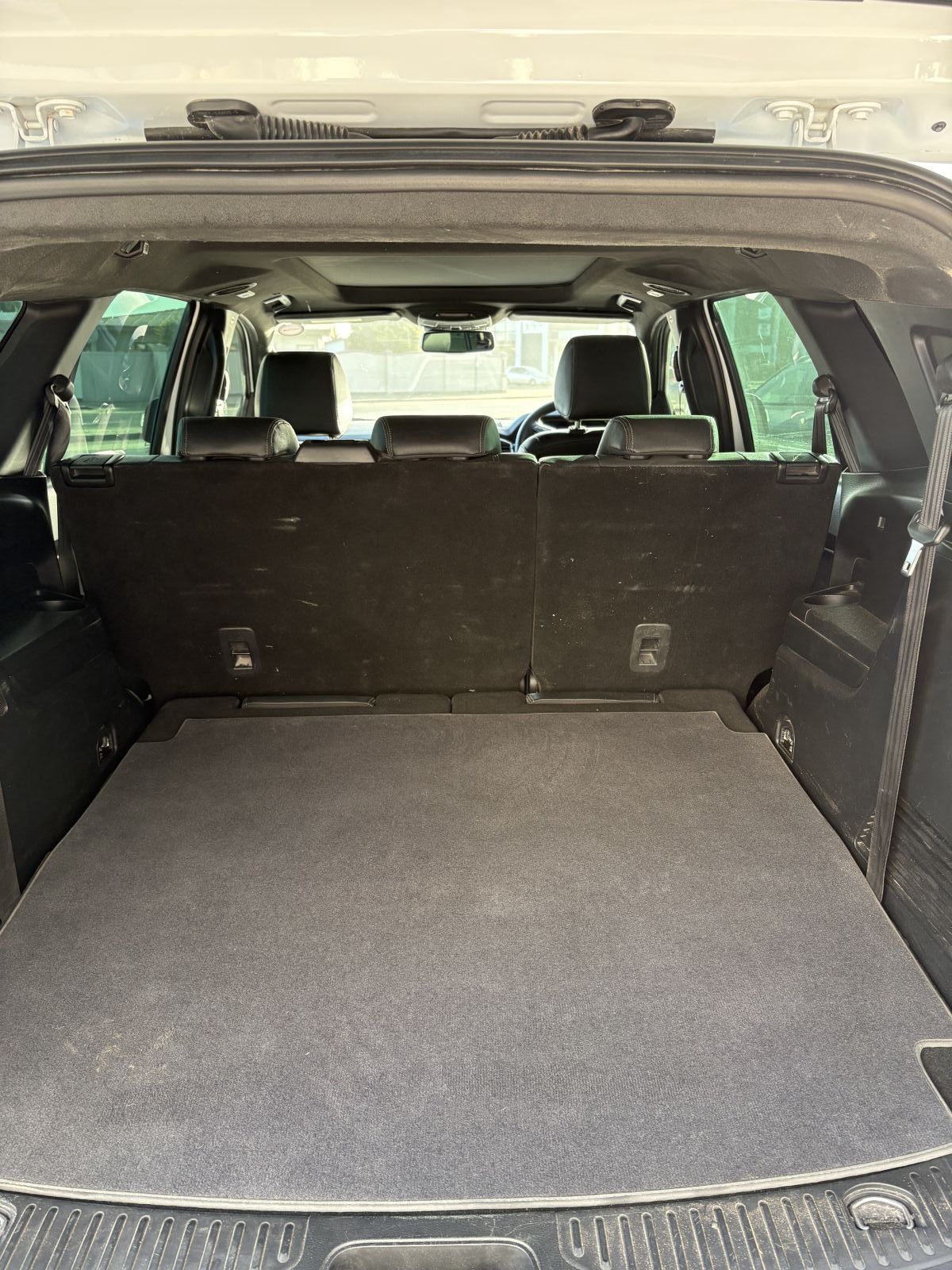 2022 Ford Everest photo 5